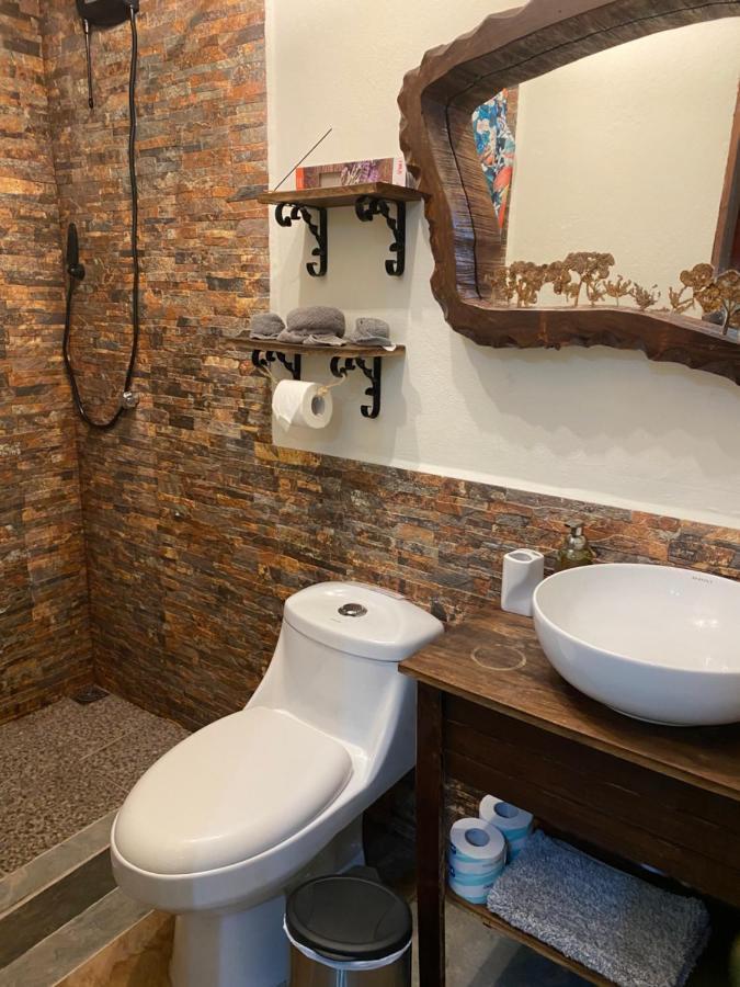 Boutique Rooms River Front At La Junta 多米尼克 外观 照片