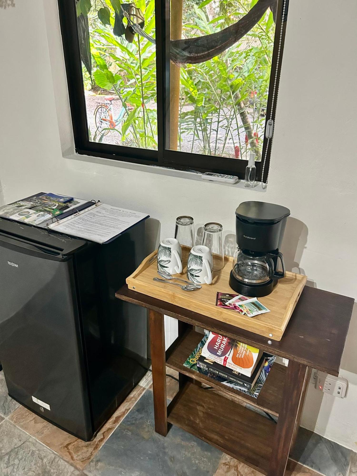 Boutique Rooms River Front At La Junta 多米尼克 外观 照片